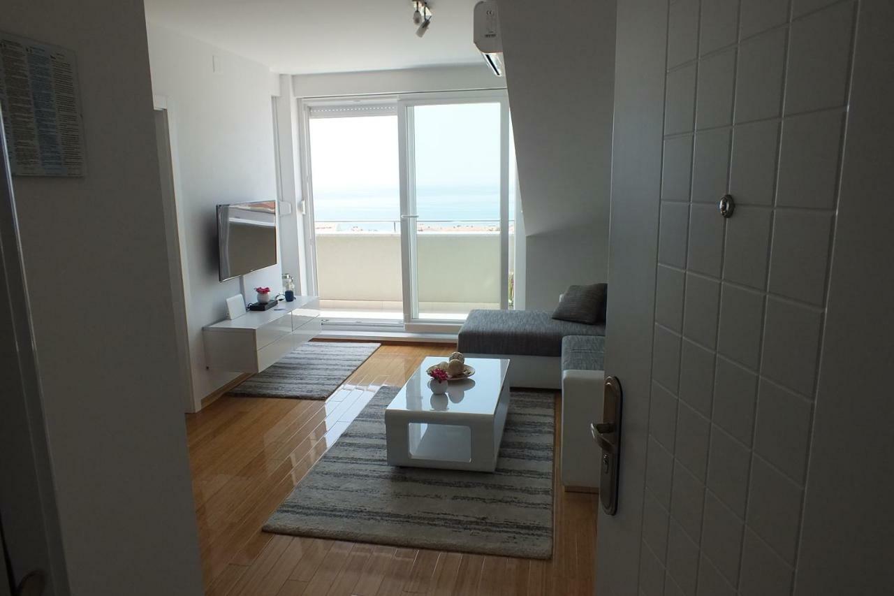 Apartment Silvija Novalja Bagian luar foto