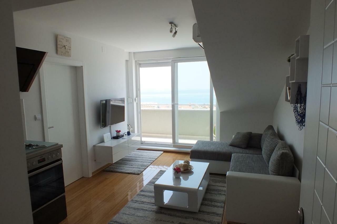 Apartment Silvija Novalja Bagian luar foto