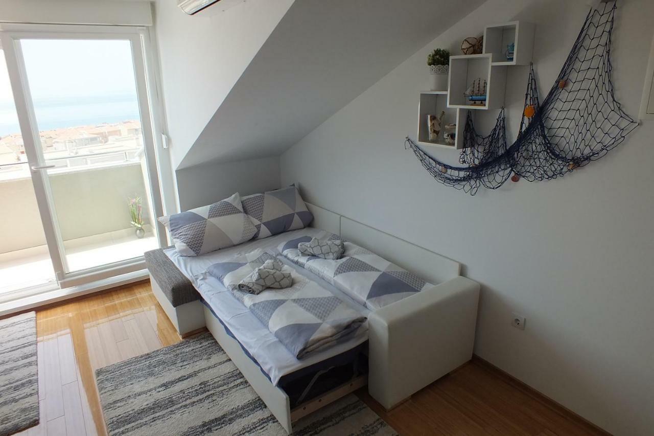 Apartment Silvija Novalja Bagian luar foto