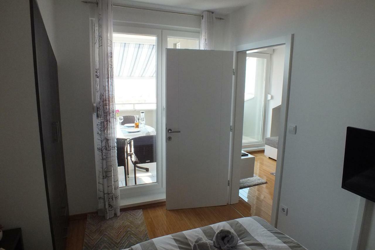 Apartment Silvija Novalja Bagian luar foto